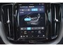 Volvo XC60 T6 350PK Automaat Plug-in Hybrid AWD Plus Dark / Navigatie / 360 Camera / Adaptieve Cruise Control / Stuur & Stoelverwarming / Elektr. Achterklep / Schuifdak / Trekhaak
