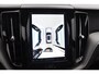Volvo XC60 T6 350PK Automaat Plug-in Hybrid AWD Plus Dark / Navigatie / 360 Camera / Adaptieve Cruise Control / Stuur & Stoelverwarming / Elektr. Achterklep / Schuifdak / Trekhaak