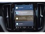 Volvo XC60 T6 350PK Automaat Plug-in Hybrid AWD Plus Dark / Navigatie / 360 Camera / Adaptieve Cruise Control / Stuur & Stoelverwarming / Elektr. Achterklep / Schuifdak / Trekhaak