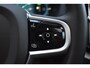 Volvo XC60 T6 350PK Automaat Plug-in Hybrid AWD Plus Dark / Navigatie / 360 Camera / Adaptieve Cruise Control / Stuur & Stoelverwarming / Elektr. Achterklep / Schuifdak / Trekhaak