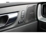 Volvo XC60 T6 Plug-in hybrid 350PK Automaat AWD Plus Dark Panoramisch schuif-kanteldak / Google infotainment / Lederen bekleding / 360graden camera / Apple Carplay