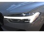 Volvo XC60 T6 350PK Automaat Plug-in Hybrid AWD Plus Dark / Navigatie / Adaptieve Cruisecontrol / Head Up-Display / Panorama dak / Leder / Elektrische stoelen / 360 Camera / Trekhaak /