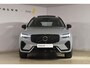 Volvo XC60 T6 350PK Automaat Plug-in Hybrid AWD Plus Dark / Navigatie / Adaptieve Cruisecontrol / Head Up-Display / Panorama dak / Leder / Elektrische stoelen / 360 Camera / Trekhaak /