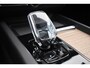 Volvo XC60 T6 350PK Automaat Plug-in Hybrid AWD Plus Dark / Navigatie / Adaptieve Cruisecontrol / Head Up-Display / Panorama dak / Leder / Elektrische stoelen / 360 Camera / Trekhaak /