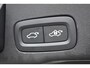 Volvo XC60 T6 350PK Automaat Plug-in Hybrid AWD Plus Dark / Navigatie / Adaptieve Cruisecontrol / Head Up-Display / Panorama dak / Leder / Elektrische stoelen / 360 Camera / Trekhaak /