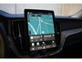 Volvo XC60 T6 350PK Automaat Plug-in Hybrid AWD Plus Dark / Navigatie / Adaptieve Cruisecontrol / Head Up-Display / Panorama dak / Leder / Elektrische stoelen / 360 Camera / Trekhaak /