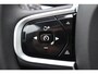 Volvo XC60 T6 350PK Automaat Plug-in Hybrid AWD Plus Dark / Navigatie / Adaptieve Cruisecontrol / Head Up-Display / Panorama dak / Leder / Elektrische stoelen / 360 Camera / Trekhaak /
