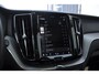 Volvo XC60 T8 390PK Automaat AWD Ultra Bright / Head-up display / Trekhaak/ Harman Kardon audio / Panoramadak / BLIS / Elektrisch bedienbare voorstoelen / Memory seats / Verwarmbare stoelen / Keyless entry /
