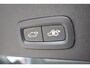 Volvo EX40 252PK Single Motor Extended Range Plus 82 kWh Navigatie / Camera / Adaptive Cruise control / Stuur & Stoelverwarming / Trekhaak / Elektr. achterklep / 19" LM Velgen