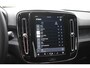 Volvo EX40 252PK Single Motor Extended Range Plus 82 kWh Navigatie / Camera / Adaptive Cruise control / Stuur & Stoelverwarming / Trekhaak / Elektr. achterklep / 19" LM Velgen