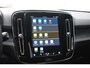 Volvo EX40 252PK Single Motor Extended Range Plus 82 kWh Navigatie / Camera / Adaptive Cruise control / Stuur & Stoelverwarming / Trekhaak / Elektr. achterklep / 19" LM Velgen