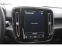 Volvo EX40 252PK Single Motor Extended Range Plus 82 kWh Navigatie / Camera / Adaptive Cruise control / Stuur & Stoelverwarming / Trekhaak / Elektr. achterklep / 19" LM Velgen