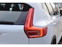 Volvo EX40 252PK Single Motor Extended Range Plus 82 kWh Navigatie / Camera / Adaptive Cruise control / Stuur & Stoelverwarming / Trekhaak / Elektr. achterklep / 19" LM Velgen