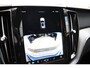 Volvo XC60 T6 350PK Automaat Plug-in Hybrid AWD Plus Dark / Adaptive Cruise control / Stoelverwarming v+a / Stuurverwarming / Elektr. achterklep / 360 Camera / Schuifdak / Trekhaak