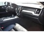 Volvo XC60 T6 350PK Automaat Plug-in Hybrid AWD Plus Dark / Adaptive Cruise control / Stoelverwarming v+a / Stuurverwarming / Elektr. achterklep / 360 Camera / Schuifdak / Trekhaak