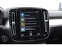 Volvo XC40 T4 211PK Automaat Inscription Expression Adaptieve cruise control / Elektrische achterklep / keyless entry / parkeersensoren met camera / Apple carplay / Bluetooth / Elektrische stoelen met geheugen