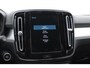 Volvo XC40 T4 211PK Automaat Inscription Expression Adaptieve cruise control / Elektrische achterklep / keyless entry / parkeersensoren met camera / Apple carplay / Bluetooth / Elektrische stoelen met geheugen