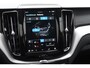 Volvo XC60 T6 350PK Automaat Plug-in Hybrid AWD Ultra Dark / Navigatie / Adaptieve Cruise control / Head Up-Display / Panorama dak / Leder / Elektrische stoelen / 360 Camera / Trekhaak / 20" Velgen