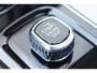 Volvo XC60 T6 350PK Automaat Plug-in Hybrid AWD Plus Dark / Navigatie / 360 Camera / Adaptieve Cruise Control / Stuur & Stoelverwarming / Stoelverwarming achter / Elektr. Achterklep / Schuifdak / Trekhaak