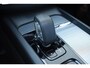 Volvo XC60 T6 350PK Automaat Plug-in Hybrid AWD Plus Dark / Navigatie / 360 Camera / Adaptieve Cruise Control / Stuur & Stoelverwarming / Stoelverwarming achter / Elektr. Achterklep / Schuifdak / Trekhaak