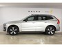 Volvo XC60 T6 350PK Automaat Plug-in Hybrid AWD Plus Dark / Navigatie / 360 Camera / Adaptieve Cruise Control / Stuur & Stoelverwarming / Stoelverwarming achter / Elektr. Achterklep / Schuifdak / Trekhaak