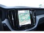 Volvo XC60 T6 350PK Automaat Plug-in Hybrid AWD Plus Dark / Navigatie / 360 Camera / Adaptieve Cruise Control / Stuur & Stoelverwarming / Stoelverwarming achter / Elektr. Achterklep / Schuifdak / Trekhaak