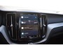 Volvo XC60 T6 350PK Automaat Plug-in Hybrid AWD Plus Dark / Navigatie / 360 Camera / Adaptieve Cruise Control / Stuur & Stoelverwarming / Elektr. Achterklep / Schuifdak / LM Velgen / Trekhaak
