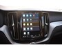 Volvo XC60 T6 350PK Automaat Plug-in Hybrid AWD Plus Dark / Navigatie / 360 Camera / Adaptieve Cruise Control / Stuur & Stoelverwarming / Elektr. Achterklep / Schuifdak / LM Velgen / Trekhaak