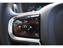 Volvo XC60 T6 350PK Automaat Plug-in Hybrid AWD Plus Dark / Navigatie / 360 Camera / Adaptieve Cruise Control / Stuur & Stoelverwarming / Elektr. Achterklep / Schuifdak / LM Velgen / Trekhaak
