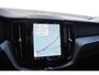 Volvo XC60 T6 350PK Automaat Plug-in Hybrid AWD Plus Dark / Navigatie / 360 Camera / Adaptieve Cruise Control / Stuur & Stoelverwarming / Elektr. Achterklep / Schuifdak / LM Velgen / Trekhaak