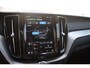 Volvo XC60 T6 350PK Automaat Plug-in Hybrid AWD Plus Dark / Navigatie / 360 Camera / Adaptieve Cruise Control / Stuur & Stoelverwarming / Elektr. Achterklep / Schuifdak / LM Velgen / Trekhaak
