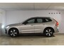 Volvo XC60 T6 350PK Automaat Plug-in Hybrid AWD Plus Dark / Navigatie / 360 Camera / Adaptieve Cruise Control / Stuur & Stoelverwarming / Elektr. Achterklep / Schuifdak / LM Velgen / Trekhaak