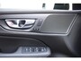 Volvo V60 T6 350PK Automaat Plug-in Hybrid AWD Plus Dark / Navigatie / Camera / Adaptieve Cruise Control / Elektrische Stoelen / Leder / LM Velgen /