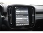 Volvo EX40 252PK Single Motor Extended Range 82 kWh Plus / Lounge pakket / Extra getint glas / Panoramadak / 360 camera / 20''velgen / zwart dak