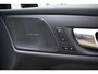 Volvo V60 T6 350PK Automaat Plug-in hybrid AWD Plus Dark / Navigatie / Adaptive Cruise control / 360 Camera / Harman Kardon / Stuur & Stoelverwarming / LM Velgen / Trekhaak