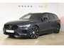 Volvo V60 T6 350PK Automaat Plug-in hybrid AWD Plus Dark / Navigatie / Adaptive Cruise control / 360 Camera / Harman Kardon / Stuur & Stoelverwarming / LM Velgen / Trekhaak