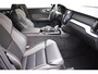 Volvo V60 T6 350PK Automaat Plug-in hybrid AWD Plus Dark / Navigatie / Adaptive Cruise control / 360 Camera / Harman Kardon / Stuur & Stoelverwarming / LM Velgen / Trekhaak