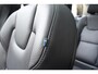Volvo XC60 T6 350PK Automaat Plug-in Hybrid AWD Ultimate Dark / Luchtvering / Bowers & Wilkins / 360 Camera / Adaptieve Cruise Control / Stuur & Stoelverwarming / Elektr. Achterklep / Schuifdak / Trekhaak