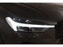 Volvo XC60 T6 350PK Automaat Plug-in Hybrid AWD Ultimate Dark / Luchtvering / Bowers & Wilkins / 360 Camera / Adaptieve Cruise Control / Stuur & Stoelverwarming / Elektr. Achterklep / Schuifdak / Trekhaak