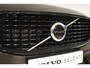 Volvo XC60 T6 350PK Automaat Plug-in Hybrid AWD Ultimate Dark / Luchtvering / Bowers & Wilkins / 360 Camera / Adaptieve Cruise Control / Stuur & Stoelverwarming / Elektr. Achterklep / Schuifdak / Trekhaak