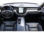Volvo XC60 T6 350PK Automaat Plug-in Hybrid AWD Ultimate Dark / Luchtvering / Bowers & Wilkins / 360 Camera / Adaptieve Cruise Control / Stuur & Stoelverwarming / Elektr. Achterklep / Schuifdak / Trekhaak