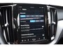 Volvo XC60 T6 350PK Automaat Plug-in Hybrid AWD Ultimate Dark / Luchtvering / Bowers & Wilkins / 360 Camera / Adaptieve Cruise Control / Stuur & Stoelverwarming / Elektr. Achterklep / Schuifdak / Trekhaak