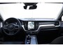 Volvo XC60 T6 350PK Automaat Plug-in Hybrid AWD Ultimate Dark / Luchtvering / Bowers & Wilkins / 360 Camera / Adaptieve Cruise Control / Stuur & Stoelverwarming / Elektr. Achterklep / Schuifdak / Trekhaak
