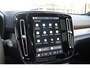Volvo EX40 252PK Single Motor Extended Range 82 kWh Plus / Lounge Pakket / Panoramadak / 360 Camera / Extra getint glas / 20'' Velgen / MicroTech/Nubuck bekleding