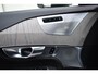 Volvo XC90 T8 455PK Automaat Plug-in hybrid AWD Ultimate Dark / Bowers & Wilkins / Luchtvering / Head Up Display / 360 Camera / Massagestoelen / Gelaagde Zijruiten / Trekhaak /