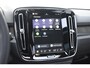 Volvo EX40 Single Motor Extended Range Ultra 82 kWh Navigatie / 360 Camera / 20'' velgen / Panorama schuif-kanteldak / Harman Kardon / Elektrisch verstelbare stoelen met geheugen / Stoelverwarming / Stuurverwarming