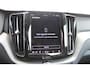 Volvo XC60 T6 350PK Automaat Plug-in hybrid AWD Ultimate Dark Trekhaak / Luchtvering / Bowers & Wilkins / Adaptive Cruise control / 360 Camera / BLIS / Stoelverwarming voor en achter / Stuurverwarming / Elektrisch bedienbare stoelen met geheugen /