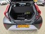 Toyota Aygo X Hybrid 115 pulse APPLE/ANDROID KEYLESS PARK-SENSOR CAMERA CLIMA 17"LMV EL-SPIEGELS PRIVACY-GLASS