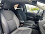 Toyota Yaris 1.5 Hybrid 115 Dynamic LM-VELGEN 16'' APPLE/ANDROID LED NAVI KEYLESS CAMERA CLIMATE PRIVACY GLASS NL-AUTO