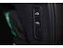 Volvo XC90 T8 Recharge AWD Ultra Bright - Luchtvering - Panorama/schuifdak - IntelliSafe Assist & Surround - 360º Camera - Bowers & Wilkins audio - Adaptieve LED koplampen - Verwarmde voorstoelen, stuur & achterbank - Parkeersensoren voor & achter - Elektr. bedienb. voorstoelen met geheugen - Geventileerde voorstoelen - Head up display - Draadloze tel. lader - Extra getint glas - 21' LMV